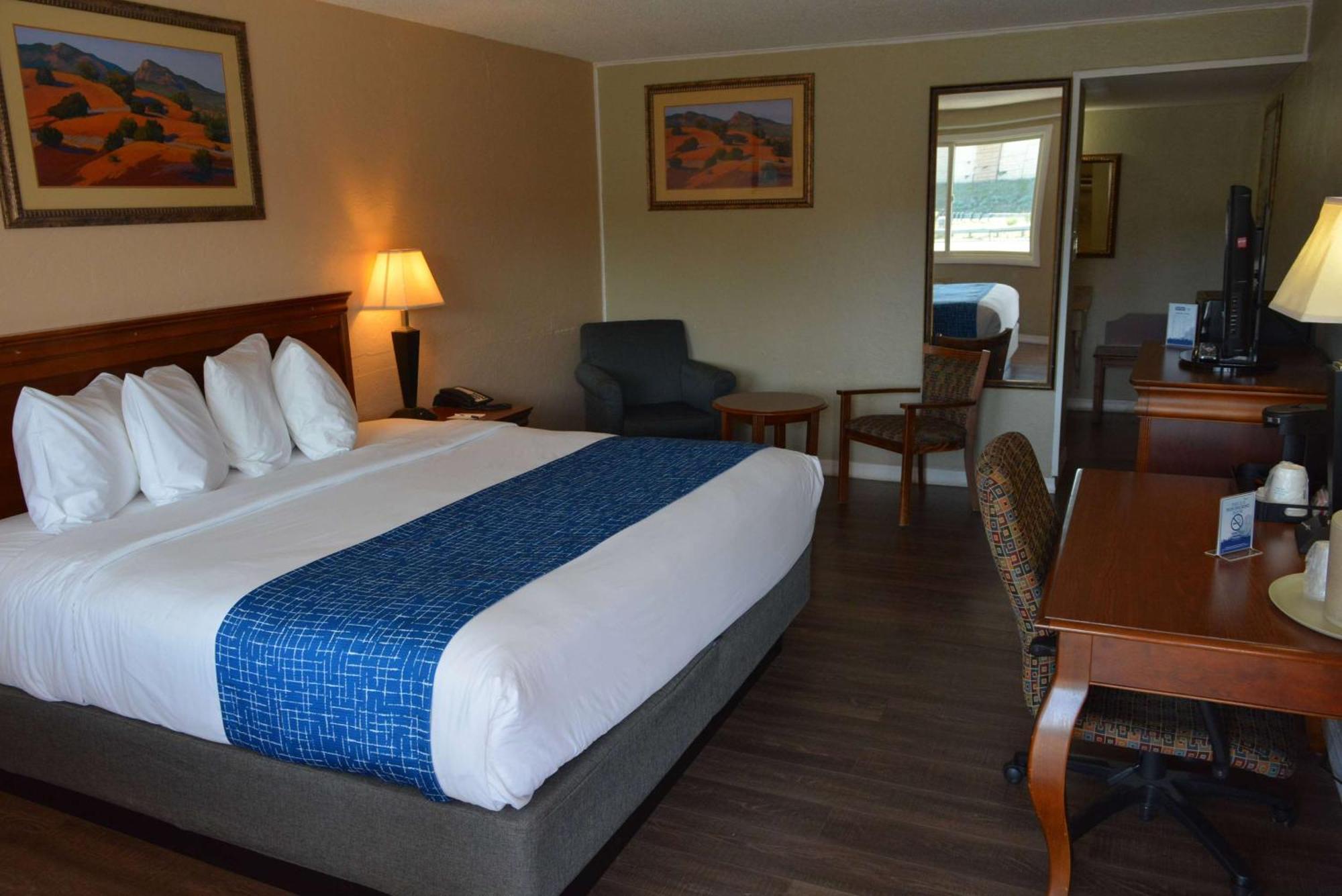 Travelodge By Wyndham Trinidad Exterior foto